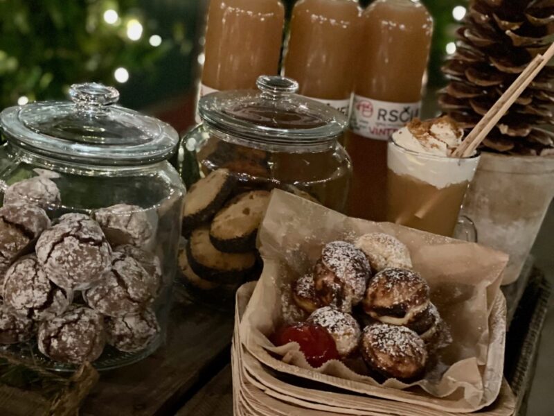 Julskyltning, Vintermumma & Æbleskivor Julskyltning, Vintermumma & Æbleskivor